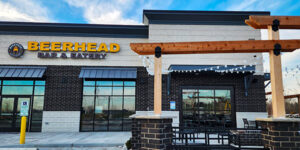 Mason, Ohio Beerhead Bar and Eatery building front